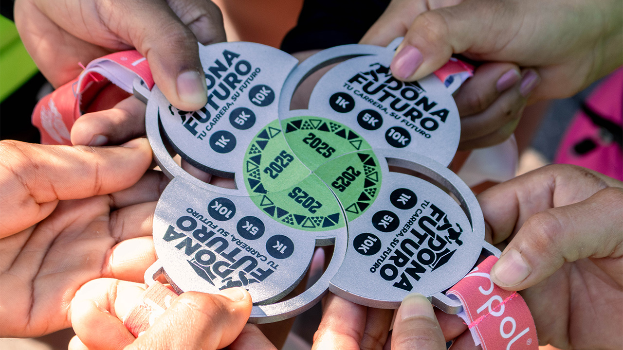 920 personas corrieron por la educación en la carrera Dona Futuro 10K