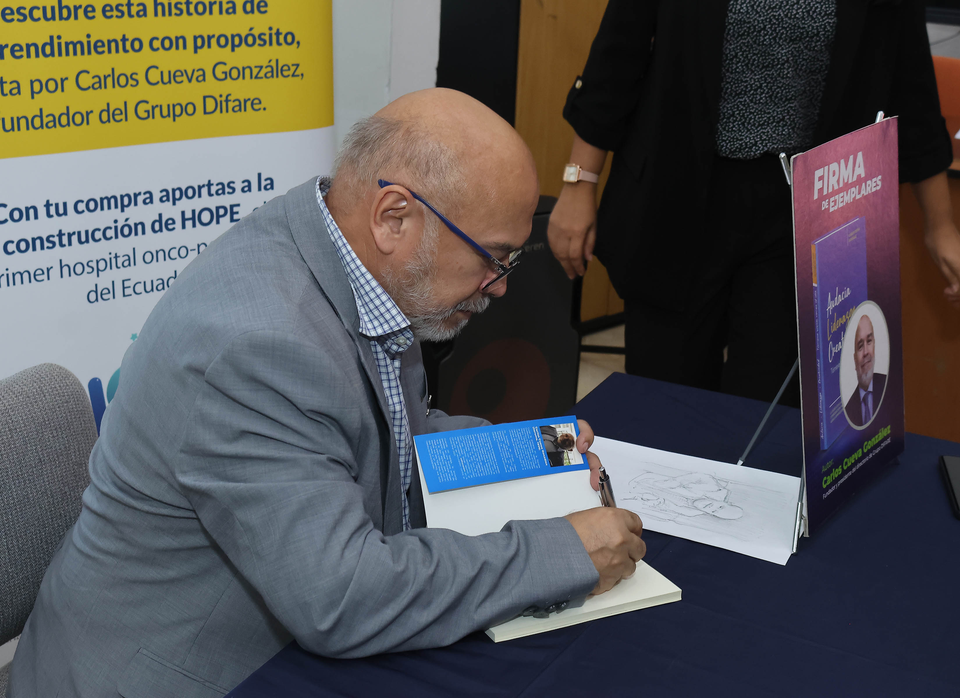 Fundador de Difare presentó su libro en ESPOL