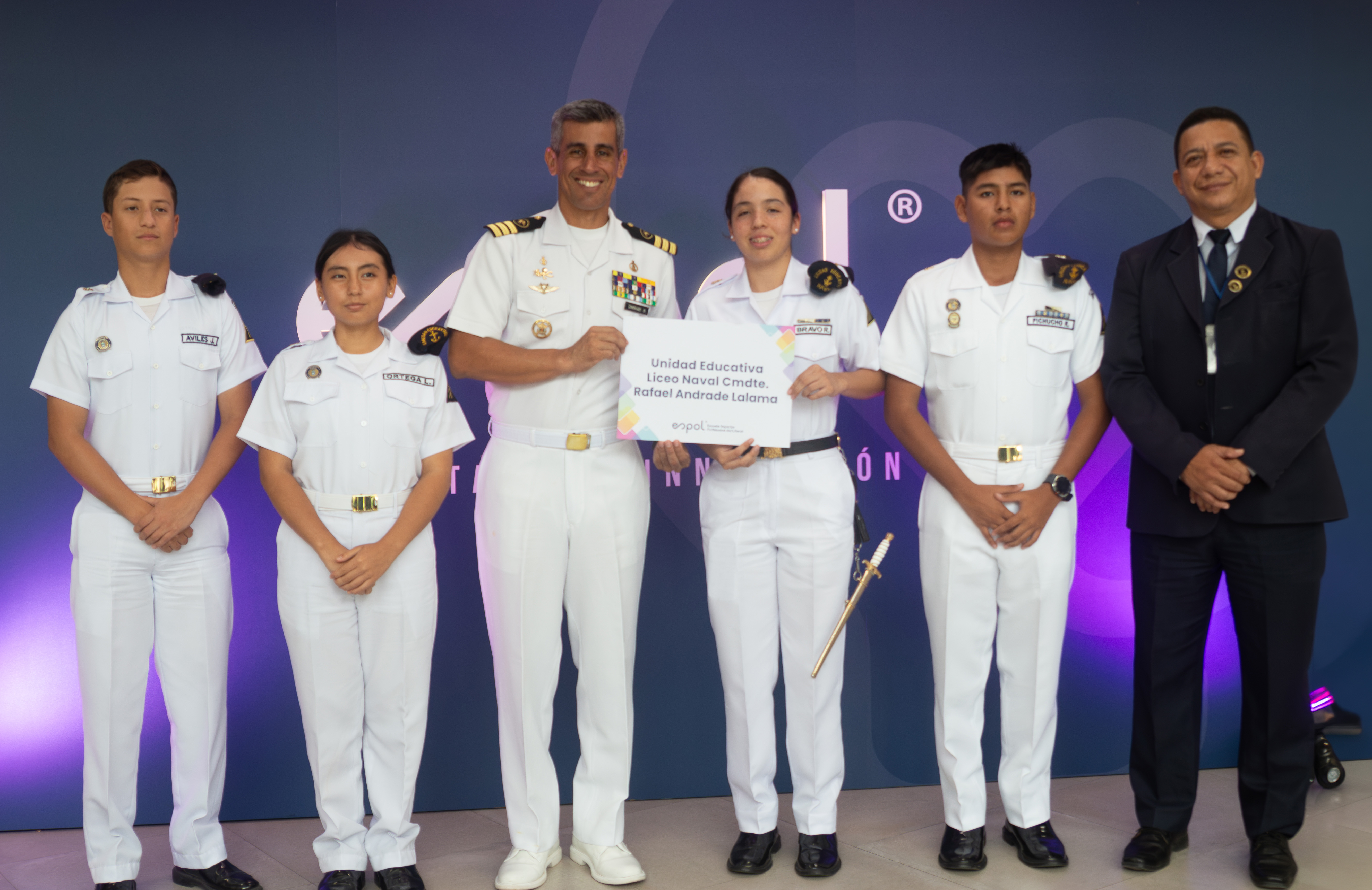 Unidad educativa Liceo Naval