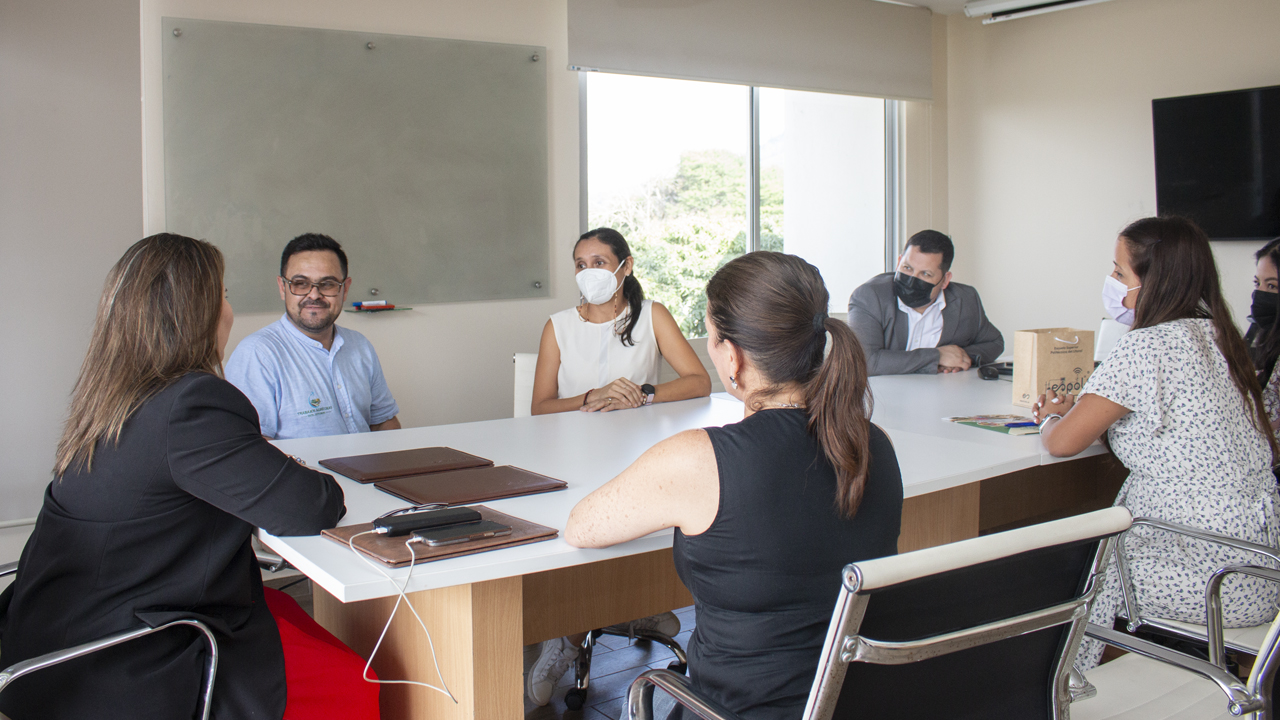 Memorándum de Acuerdo Interinstitucional entre ESPOL y CAEP