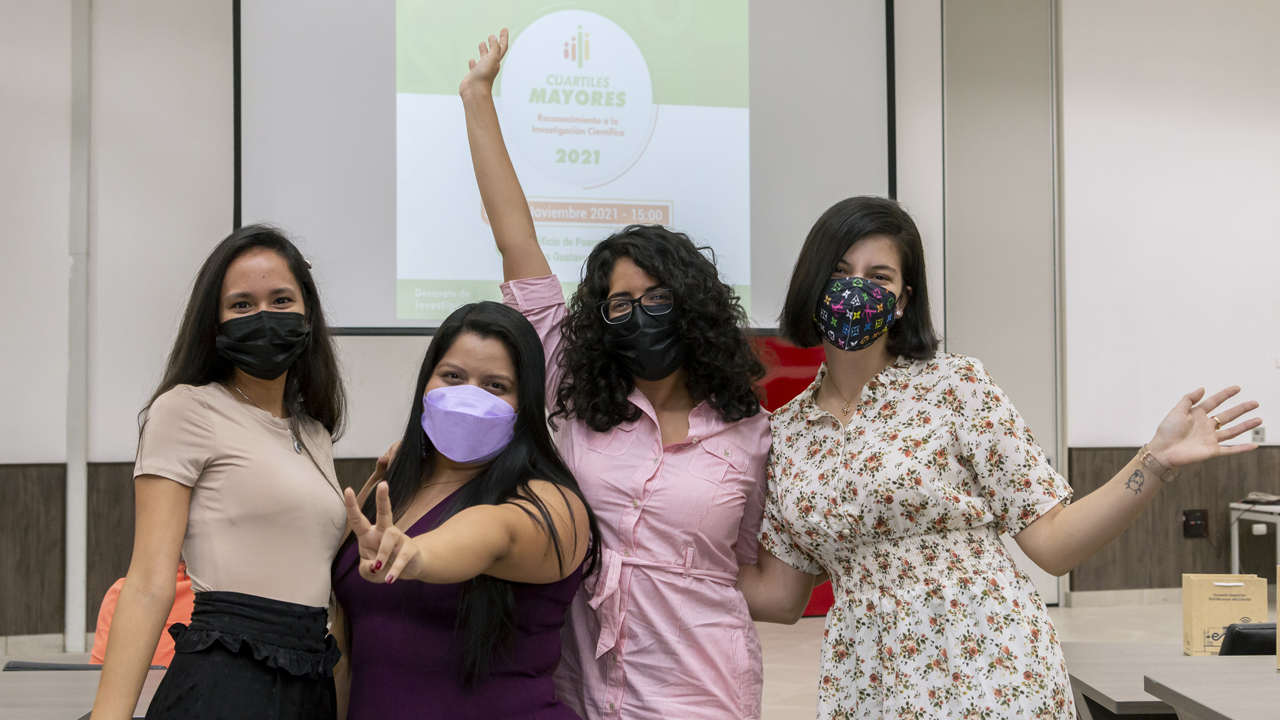 ESPOL celebra la Investigación y premia a científicos, facultades, centros institucionales y estudiantes
