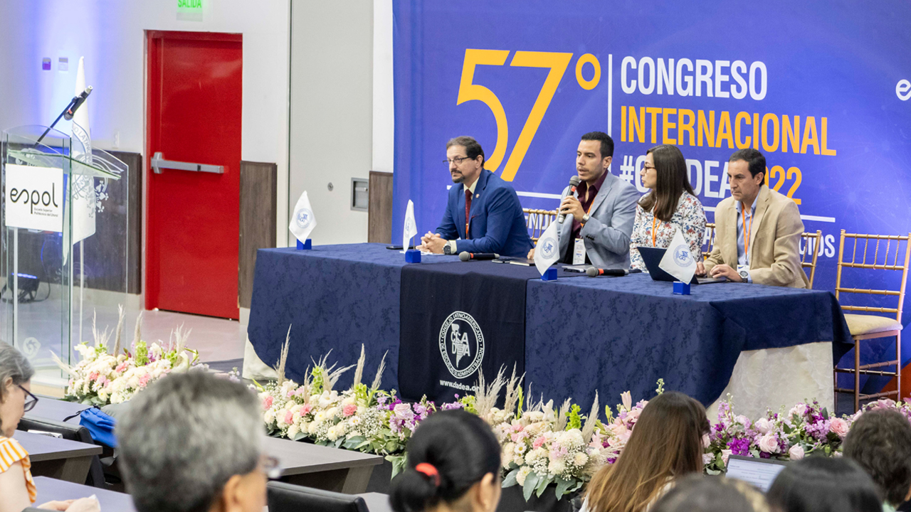 Encuentro Nacional de Centros de Información y Bibliotecas de Ecuador.  
